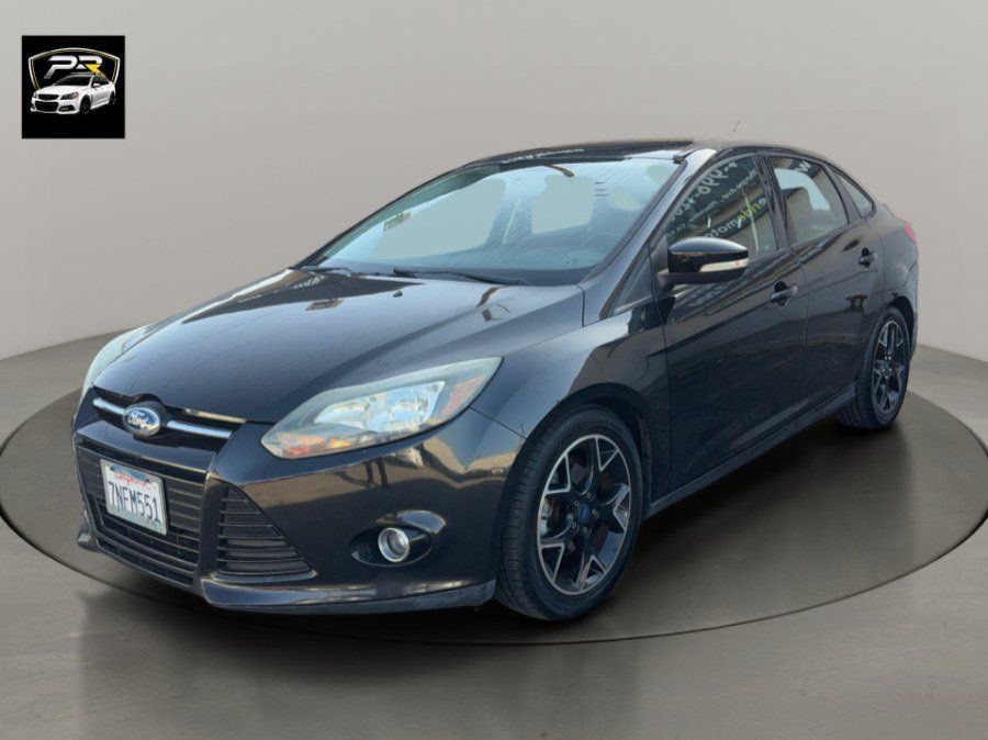 Used 2014 Ford Focus SE w/ Equipment Group 201A FWD image 1