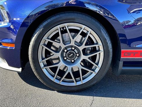 Used 2012 Ford Mustang Shelby GT500 w/ SVT Performance Pkg image 8