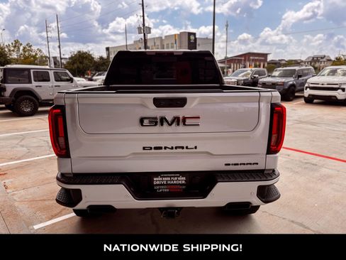 Used 2022 GMC Sierra 1500 Denali w/ Technology Package image 4