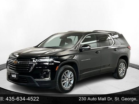 Used 2023 Chevrolet Traverse LT image 1
