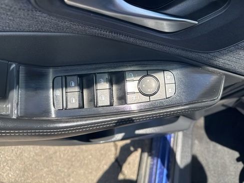 Used 2023 Nissan Rogue SV AWD/4WD image 8