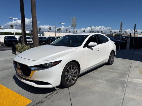 Used 2021 MAZDA MAZDA3 s image 1