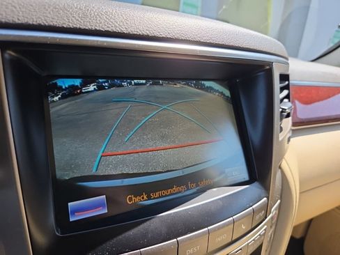 Used 2015 Lexus LX 570 4WD image 6