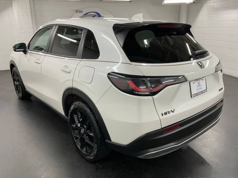 Certified 2023 Honda HR-V Sport image 5