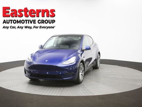 Used 2022 Tesla Model Y Long Range image 48