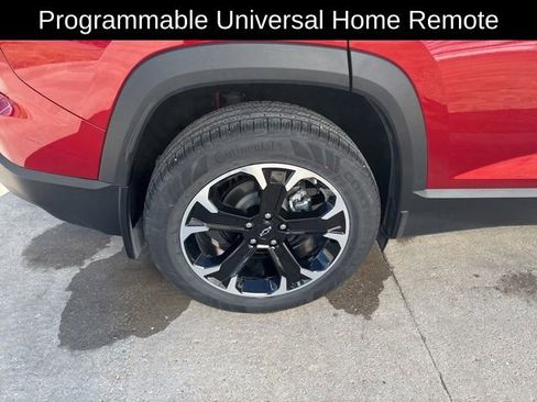 New 2026 Chevrolet Equinox LT w/ Convenience Package II AWD/4WD image 10