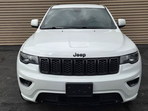 Used 2020 Jeep Grand Cherokee Altitude AWD/4WD image 8
