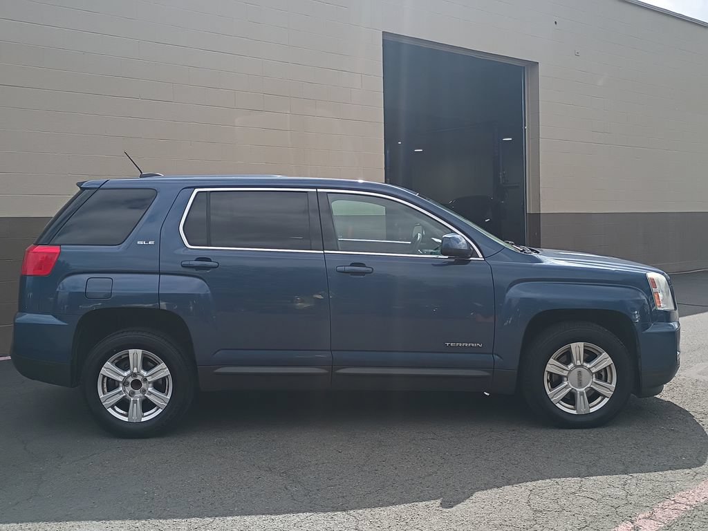 Used 2016 GMC Terrain SLE FWD image 3