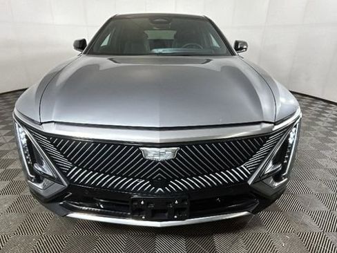 Used 2024 Cadillac Lyriq Tech RWD image 8