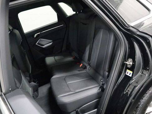 Certified 2025 Audi Q3 2.0T Premium w/ Convenience Package AWD/4WD image 33