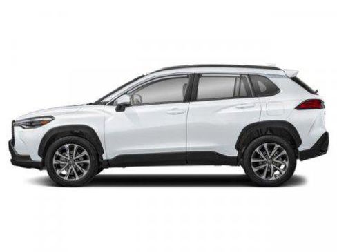 Certified 2023 Toyota Corolla Cross XLE image 3