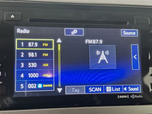 Used 2017 Subaru Outback 2.5i Premium image 21