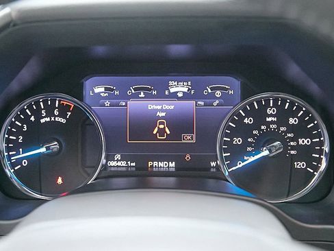 Used 2019 Ford Expedition XLT w/ Equipment Group 202A image 16