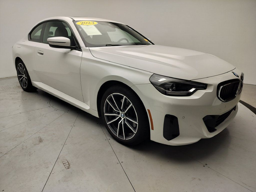 Certified 2023 BMW 230i xDrive Coupe w/ Convenience Package AWD/4WD image 2