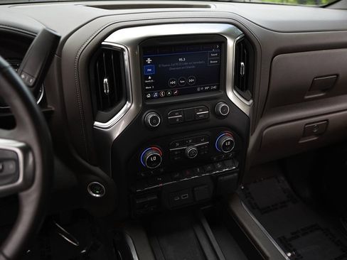 Used 2022 Chevrolet Silverado 2500 LTZ w/ LTZ Plus Package AWD/4WD image 17