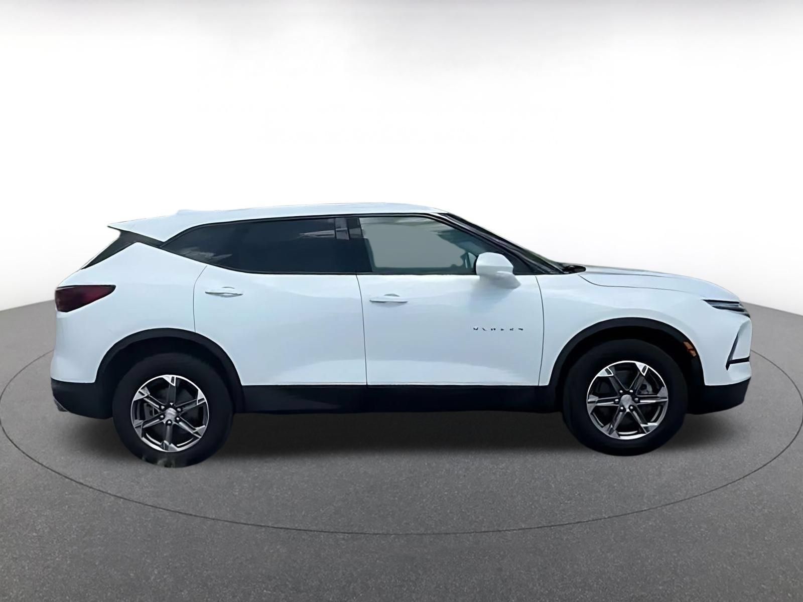 Used 2026 Chevrolet Blazer LT AWD/4WD image 15