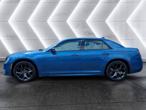 Used 2023 Chrysler 300 Touring L RWD image 2