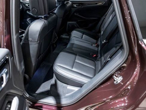 Used 2025 Porsche Macan image 22