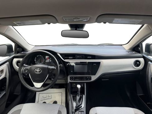 Used 2017 Toyota Corolla LE FWD image 7