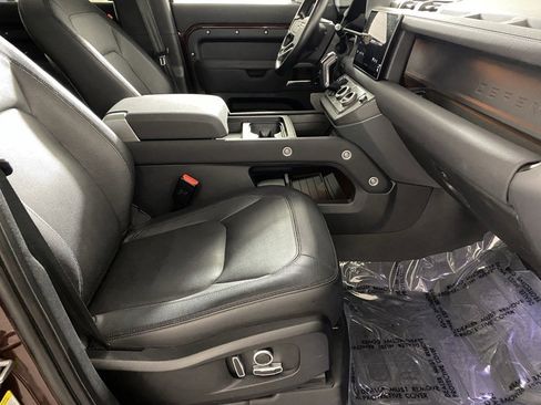 Used 2023 Land Rover Defender 130 X-Dynamic SE image 29