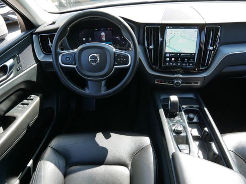 Used 2023 Volvo XC60 B5 Core w/ Climate Package AWD/4WD image 12