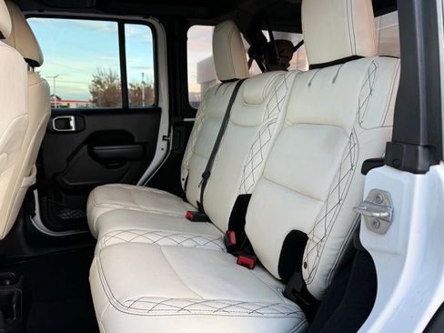 Used 2022 Jeep Wrangler Unlimited Sport image 28