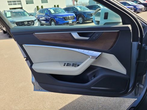 Used 2024 Audi A6 Premium Plus image 16