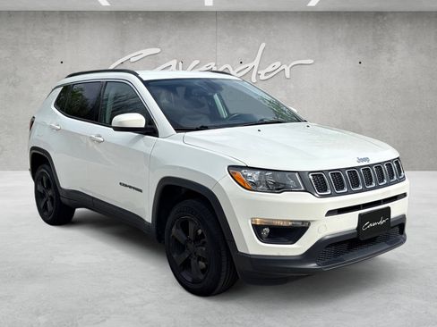 Used 2019 Jeep Compass Latitude w/ Popular Equipment Group image 2
