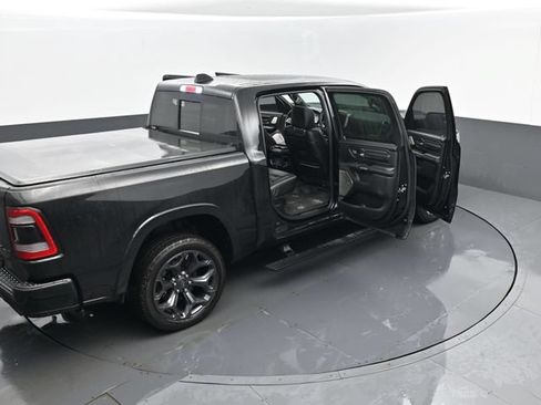 Used 2020 RAM 1500 Limited w/ Black Appearance Package AWD/4WD image 28