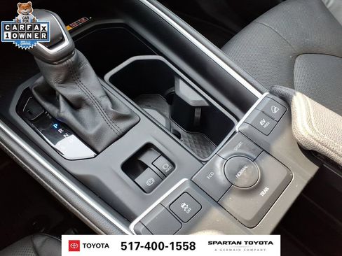 Used 2024 Toyota Grand Highlander AWD Hybrid image 24