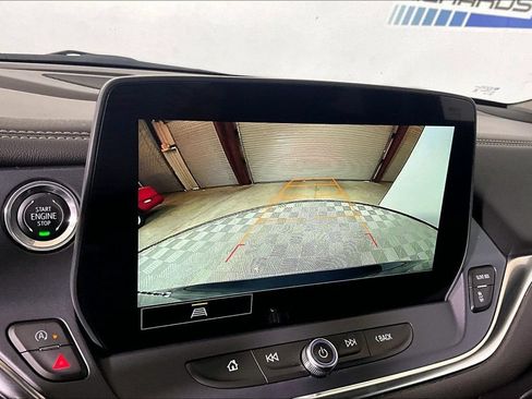 Used 2025 Chevrolet Blazer LT FWD image 17