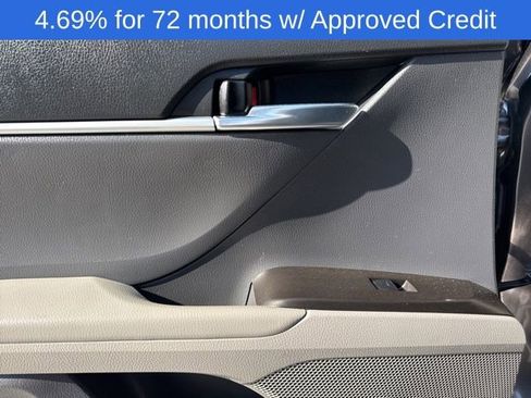 Used 2022 Toyota Camry SE image 15