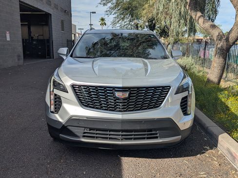 Used 2019 Cadillac XT4 Premium Luxury image 5