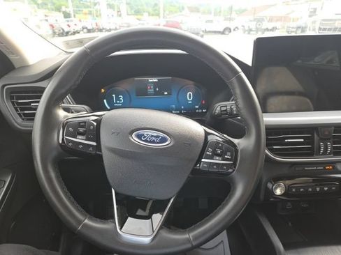 Used 2023 Ford Escape Platinum AWD/4WD image 13