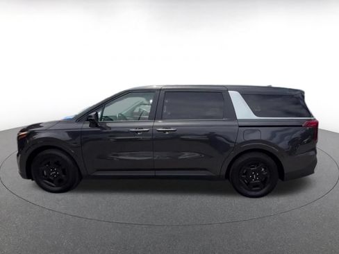 Used 2026 Kia Carnival FWD image 7