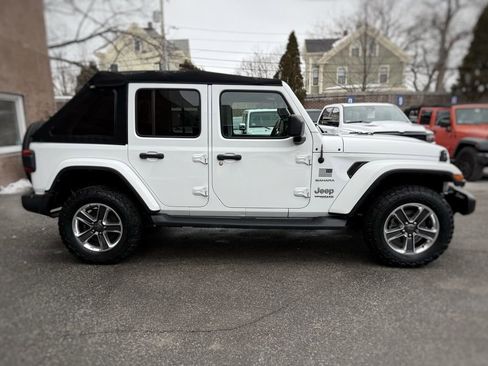 Used 2018 Jeep Wrangler Unlimited Sahara w/ Cold Weather Group image 4