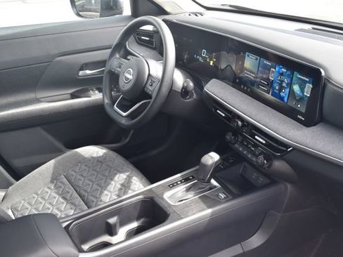 New 2026 Nissan Kicks SV FWD image 17