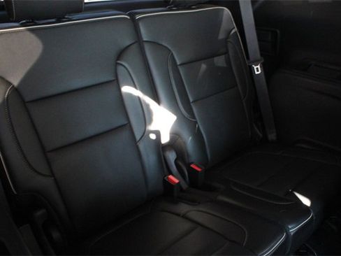 Used 2021 GMC Acadia Denali w/ Denali Ultimate Package image 19