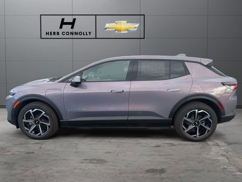 New 2026 Chevrolet Equinox EV LT FWD image 3