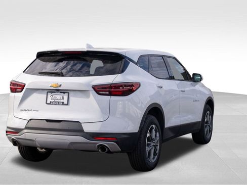 Used 2025 Chevrolet Blazer LT image 7