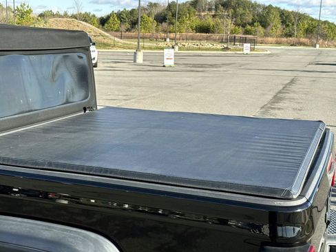 Used 2020 Jeep Gladiator Sport w/ Quick Order Package 24S image 13