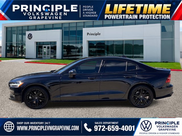 Used 2023 Volvo S60 B5 Plus w/ Climate Package FWD image 6