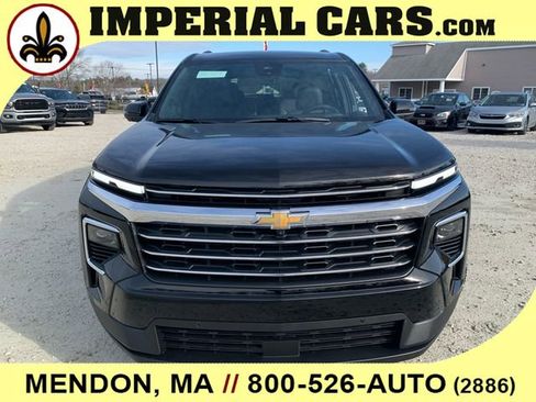 New 2026 Chevrolet Traverse LT w/ Enhanced Driving Package image 4