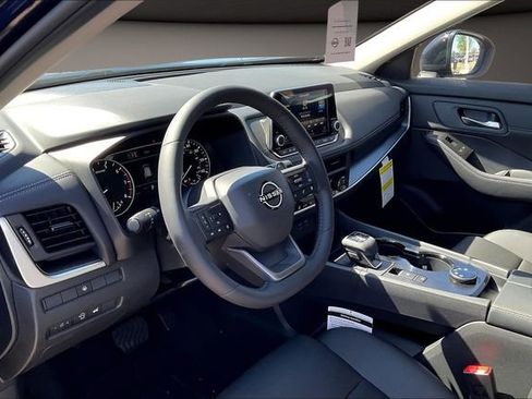 New 2026 Nissan Rogue SV image 7