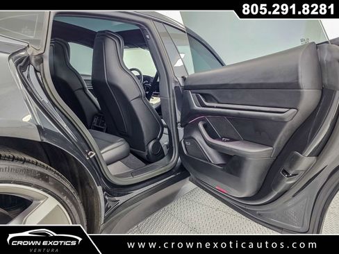Used 2023 Porsche Taycan w/ Premium Package image 21