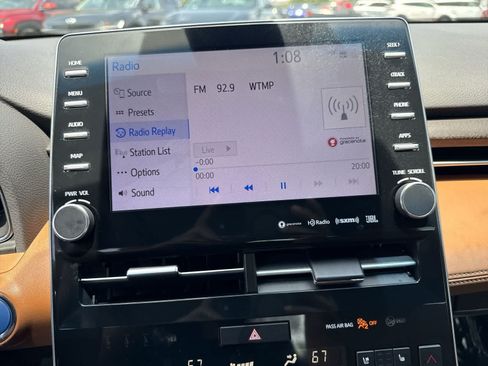 Used 2020 Toyota Avalon Limited FWD image 34