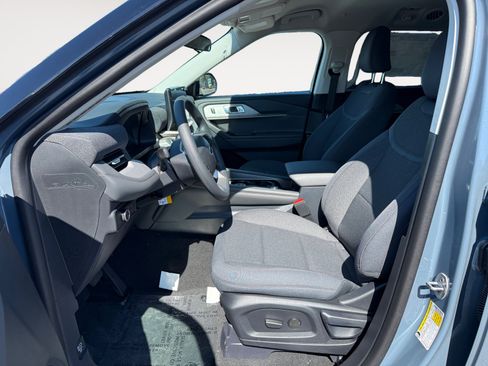 New 2026 Ford Explorer Active RWD image 10