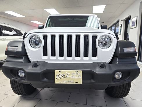 Used 2022 Jeep Wrangler Unlimited Sport image 8