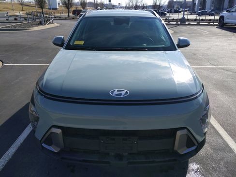 Used 2025 Hyundai Kona SEL image 3