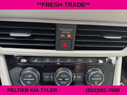 Used 2023 Volkswagen Jetta SE w/ Panoramic Sunroof Package image 20